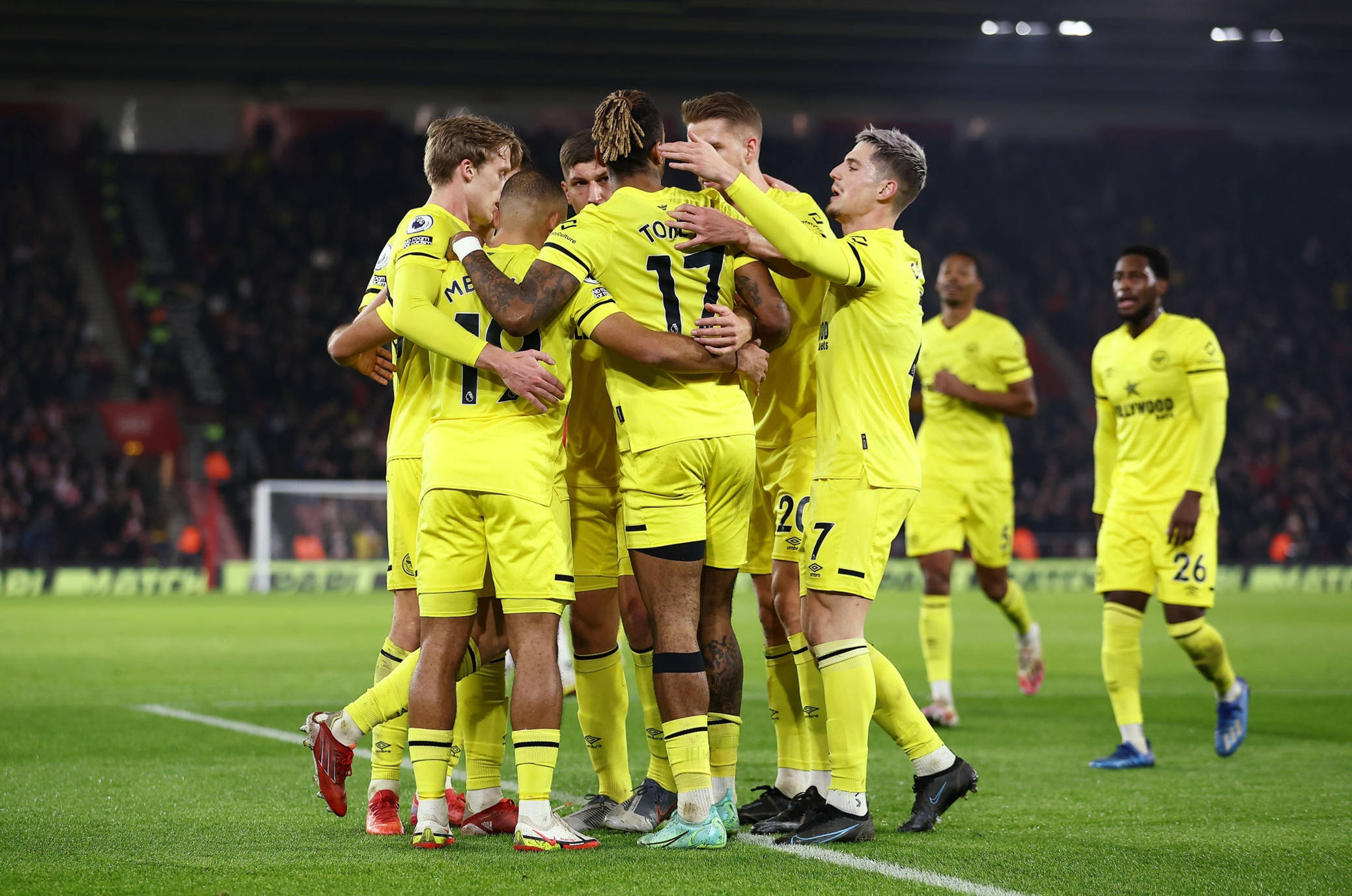 側翼以及中 側翼以及中